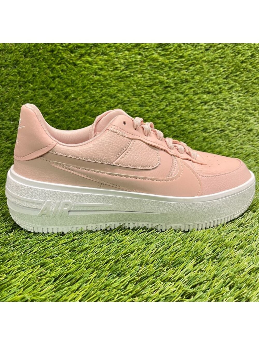 Nike Air Force 1 Low Platform Womens Size 8 Pink Athletic Leather Shoes Sneakers